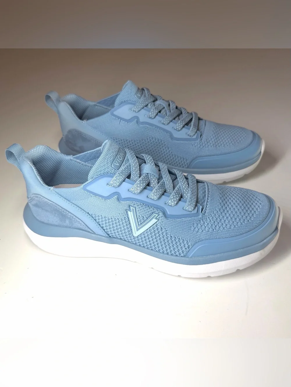 Vionic Women's Hayward Mesh Slip On Sneakers Size- 9